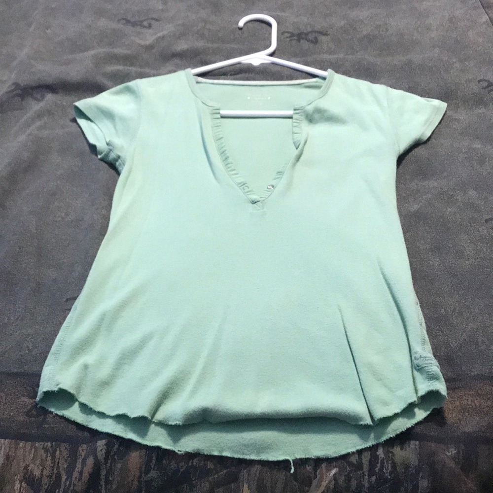 American Eagle shirt